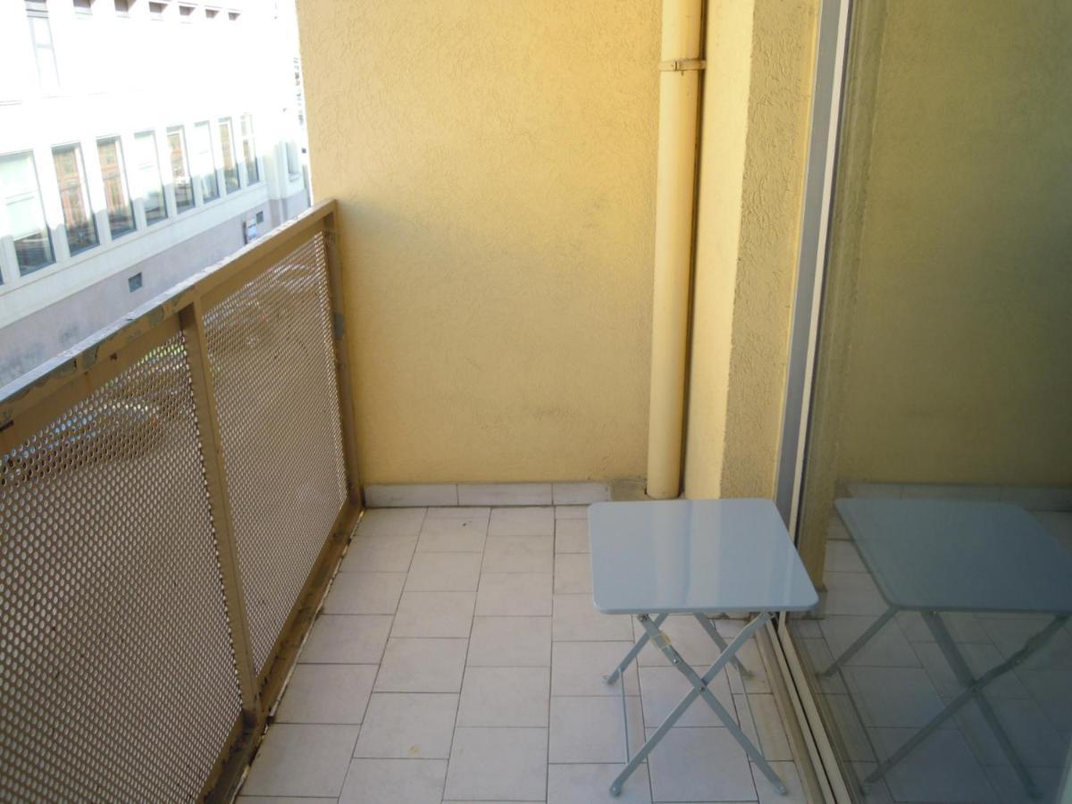 Nimes Studio Parking Dhuoda Exteriér fotografie