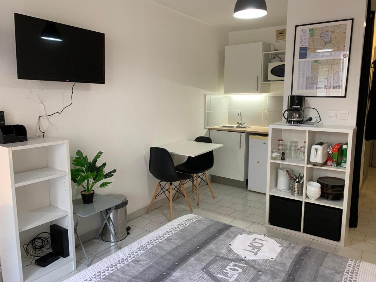 Nimes Studio Parking Dhuoda Exteriér fotografie